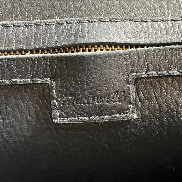 Madewell | Black Leather Tote Bag - Picture 8 of 16